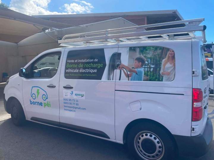 Installation borne de recharge La Réunion