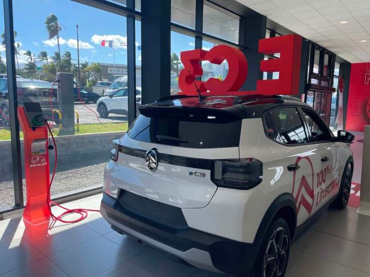Pose de borne de recharge La Réunion